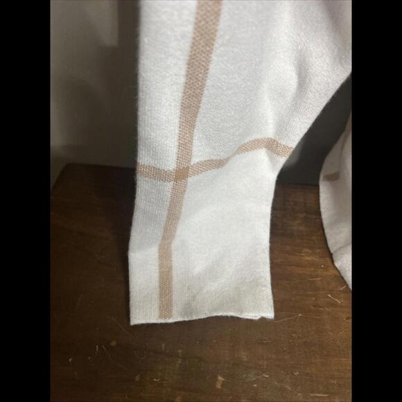 Tahari Women's Square Block Sweater in Red and Gold, Holiday Wear, Size L - Picture 4 of 7